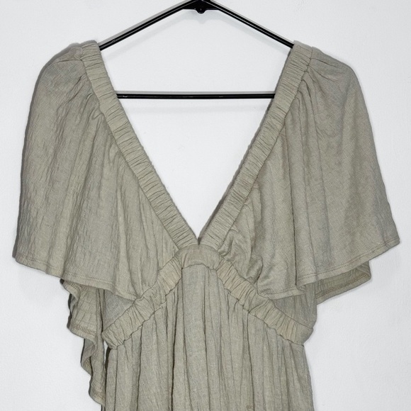Free People Beach La La Flutter Sleeve Romper in Wet Plaster Mint Green size M - Picture 4 of 9
